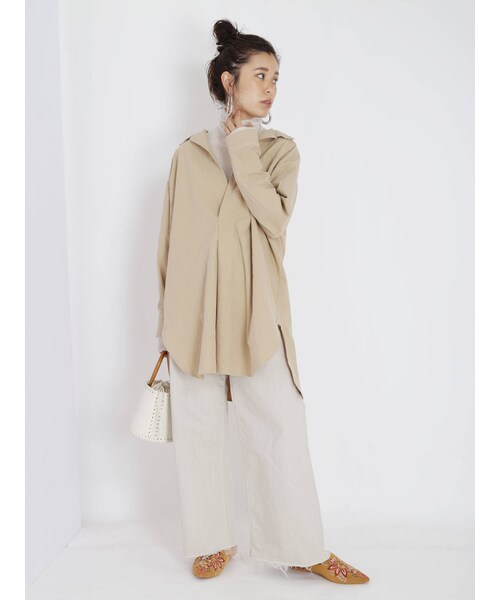 Ungrid（アングリッド）の「カットオフカラーワイドデニム（デニムパンツ・アイボリー/ベージュ・25ｲﾝﾁ/24ｲﾝﾁ/26ｲﾝﾁ）」の11枚目の写真