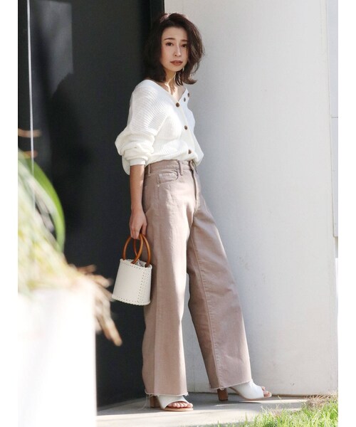 Ungrid（アングリッド）の「カットオフカラーワイドデニム（デニムパンツ・アイボリー/ベージュ・25ｲﾝﾁ/24ｲﾝﾁ/26ｲﾝﾁ）」の16枚目の写真