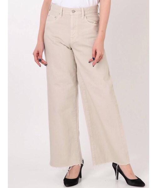 Ungrid（アングリッド）の「カットオフカラーワイドデニム（デニムパンツ・アイボリー/ベージュ・25ｲﾝﾁ/24ｲﾝﾁ/26ｲﾝﾁ）」の2枚目の写真