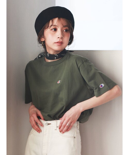 Ungrid(アングリッド)の「Champion別注 ショートルーズTee(Tシャツ/カットソー・カーキ/ブラック/ピンク・F)」の1枚目の写真