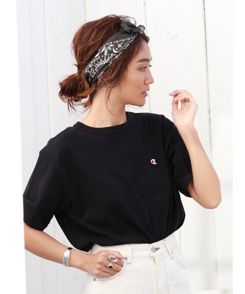 Ungrid(アングリッド)の「Champion別注 ショートルーズTee(Tシャツ/カットソー・カーキ/ブラック/ピンク・F)」の9枚目の写真