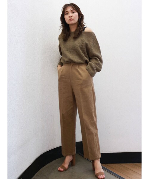 Ungrid(アングリッド)の「ストレッチタックワイドパンツ(パンツ・キャメル/ベージュ・M/S)」の4枚目の写真