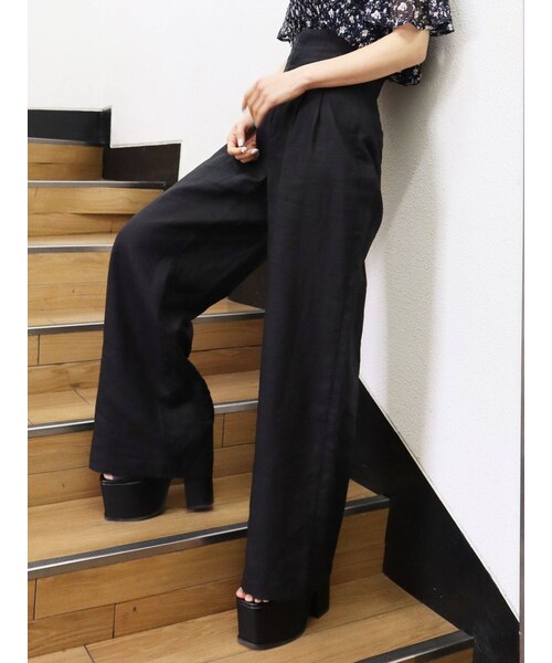 EMODA（エモダ）の「ロングウエストワイドパンツ（パンツ・キャメル/ブラック・S/M）」の2枚目の写真