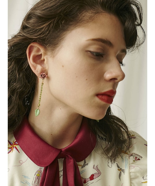 PAMEO POSE（パメオポーズ）の「Sissi Earring（ピアス（両耳用