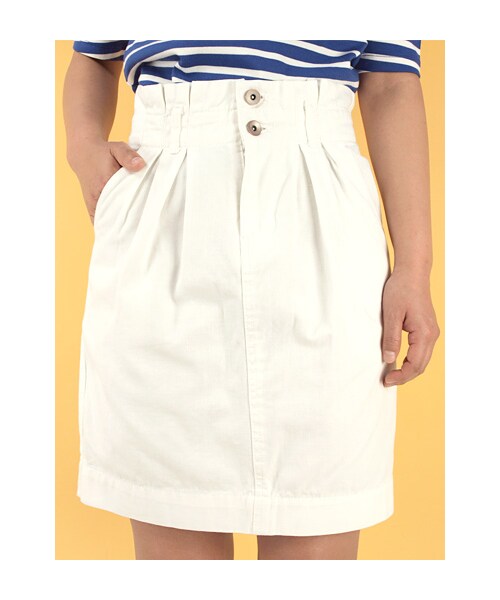 w closet(ダブルクローゼット)の「7ozスラブ入りホワイトデニムタック入りコクーンスカート(パンツ・レディース・ホワイト・FREE)」の1枚目の写真