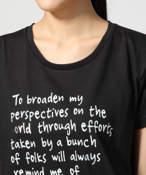 GLOBAL WORK（グローバルワーク）の「プリントT半袖（トップス・レディース・ホワイト(ゴールド)02/ホワイト(ロゴ)05/ホワイト(ビーチ)06/ブラック09/グレー12・Ｓ/Ｍ/Ｌ）」の10枚目の写真