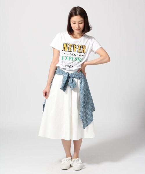 LEPSIM（レプシィム）の「コットンサテンミディロングスカート（スカート・レディース・オフ/レッド/ブルー/ネイビー・Ｍ/Ｌ）」の7枚目の写真