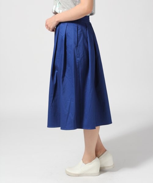 LEPSIM（レプシィム）の「コットンサテンミディロングスカート（スカート・レディース・オフ/レッド/ブルー/ネイビー・Ｍ/Ｌ）」の5枚目の写真