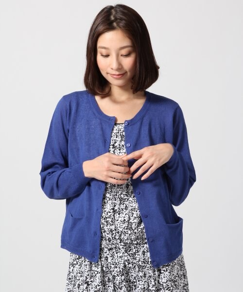 LEPSIM(レプシィム)の「12GラミーコットンクルーカーディガンLS(トップス・レディース・オフ/ブラック/レッド/イエロー/グリーン/ブルー・M/L)」の4枚目の写真