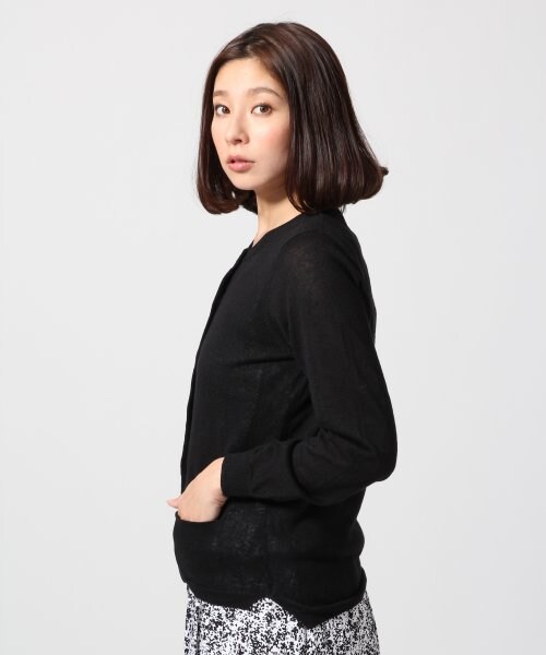 LEPSIM(レプシィム)の「12GラミーコットンクルーカーディガンLS(トップス・レディース・オフ/ブラック/レッド/イエロー/グリーン/ブルー・M/L)」の7枚目の写真