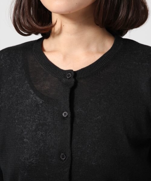 LEPSIM(レプシィム)の「12GラミーコットンクルーカーディガンLS(トップス・レディース・オフ/ブラック/レッド/イエロー/グリーン/ブルー・M/L)」の15枚目の写真