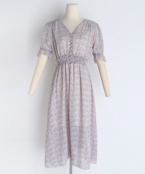 DHOLIC(ディーホリック)の「小花柄Vネックロングワンピース(ワンピース・レディース・ホワイト/ブラック/パープル・FREE)」の3枚目の写真