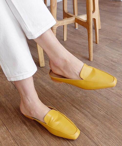 DHOLIC（ディーホリック）の「スクエアトゥローファーミュール（ローファー・レディース・その他/ベージュ/ブラック/イエロー・225/230/235/240/245/250）」の4枚目の写真