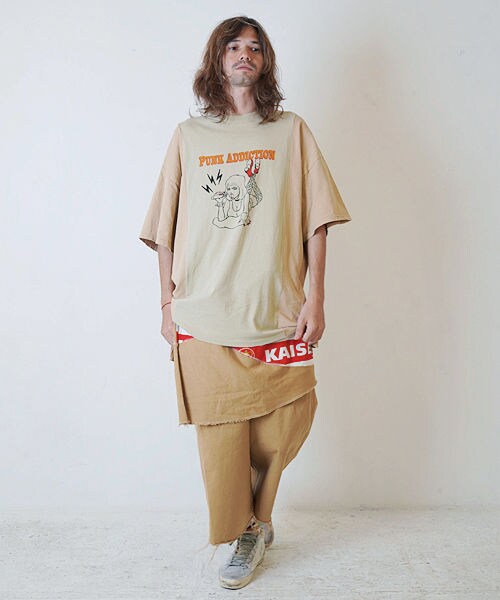 masterkey（マスターキー）の「PUNK ADDICTION（Tシャツ/カットソー・メンズ・ベージュ/ブラック・1/2）」の7枚目の写真