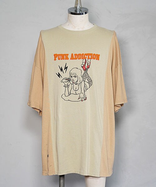 masterkey（マスターキー）の「PUNK ADDICTION（Tシャツ/カットソー・メンズ・ベージュ/ブラック・1/2）」の8枚目の写真