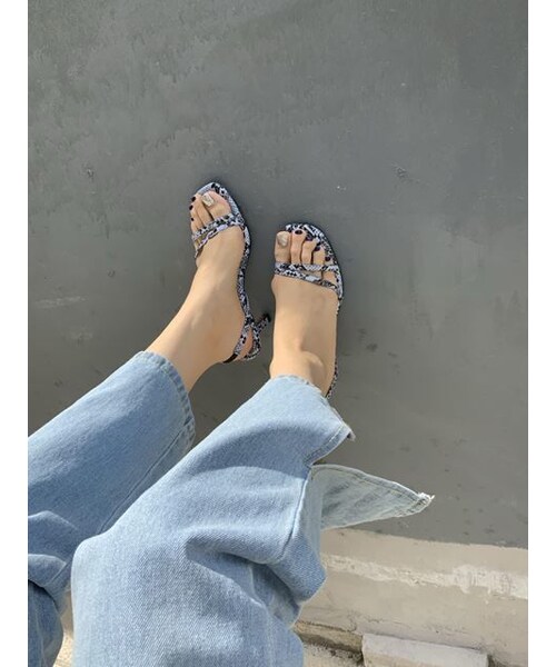 no brand（ノーブランド）の「パイソン柄サンダル（サンダル・レディース・その他）」の7枚目の写真