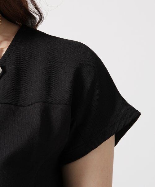 JEANASIS(ジーナシス)の「キリカエペプラムSS(トップス・レディース・オフホワイト/ブラック・FREE)」の6枚目の写真