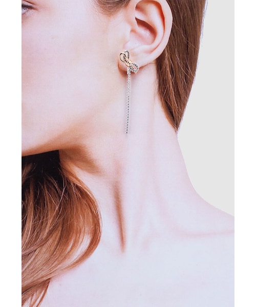 【新品仕上げ】SwarovskiスワロフスキーLifelongBowピアス SWAROVSKI（スワロフスキー）の「Lifelong Bow Pierced Earrings