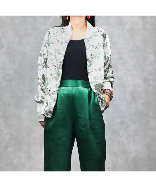 USED(ユーズド)の「Caren Sport white jacket(ナイロンジャケット・レディース・その他)」の4枚目の写真