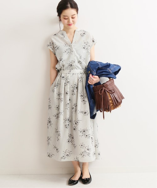 美品　IENA イエナ スキッパーシャツワンピース フレンチスリーブ 38 IENA（イエナ）の「《追加3予約》ストライプフラワースキッパー