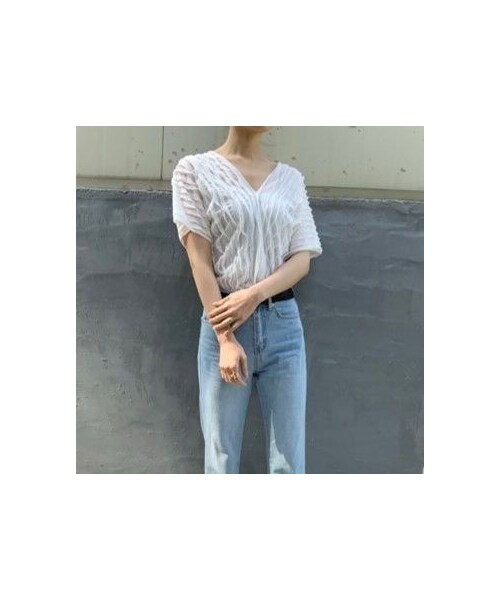 no brand（ノーブランド）の「フリルVネックT / 3collar（Tシャツ/カットソー・レディース・その他）」の6枚目の写真