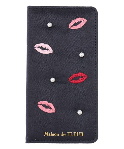 Maison de FLEUR（メゾンドフルール）の「《WEB限定》・リップマーク刺繍iPhone7/8ケース（アクセサリー・ピンク/ネイビー・F）」の10枚目の写真