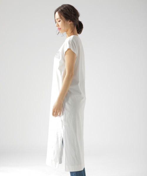 BAYFLOW（ベイフロー）の「≪WEB先行予約≫ロゴワンピース（ワンピース/ドレス・オフホワイト/チャコール/パープル）」の13枚目の写真