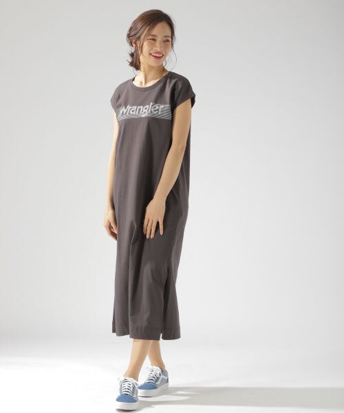 BAYFLOW（ベイフロー）の「≪WEB先行予約≫ロゴワンピース（ワンピース/ドレス・オフホワイト/チャコール/パープル）」の6枚目の写真