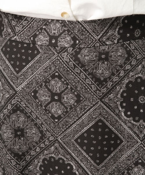 LOWRYS FARM（ローリーズファーム）の「パネルペイズリースカート（スカート・オフ/ブラック）」の10枚目の写真