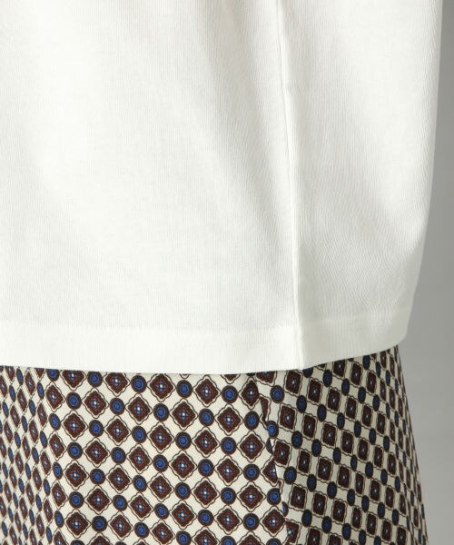 LOWRYS FARM（ローリーズファーム）の「ネックスリットＴＥＥ（トップス・オフ/ブラック/ベージュ）」の11枚目の写真