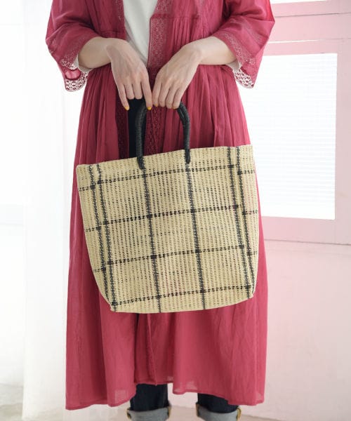 studio CLIP(スタディオクリップ)の「カラーアソートペーパートートバッグ(バッグ・ブラック/ピンク/ネイビー)」の1枚目の写真