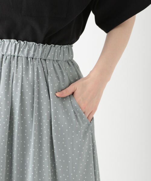 studio CLIP（スタディオクリップ）の「ドット柄プリントスカート（スカート・ブラック/グリーン/ラベンダー）」の11枚目の写真