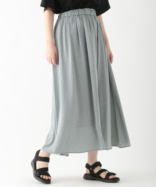 studio CLIP（スタディオクリップ）の「ドット柄プリントスカート（スカート・ブラック/グリーン/ラベンダー）」の2枚目の写真