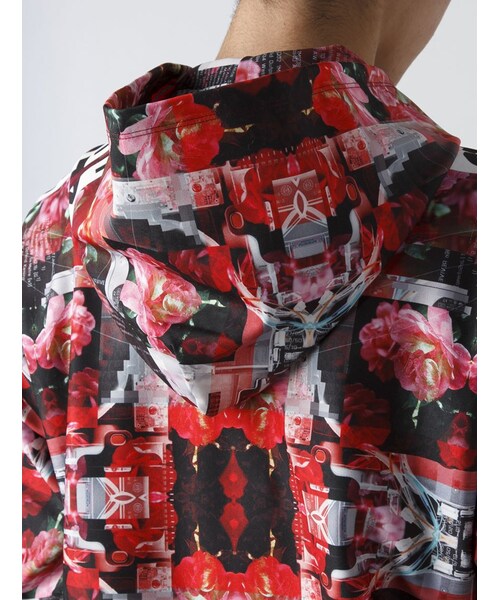 PLASTIC TOKYO(プラスチックトーキョー)の「LHP/エルエイチピー/PLASTICTOKYO/プラスティックトーキョー/GRAPHIC PARKA(トップス・メンズ・RED/BLUE・F)」の13枚目の写真