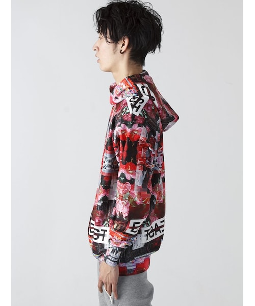 PLASTIC TOKYO(プラスチックトーキョー)の「LHP/エルエイチピー/PLASTICTOKYO/プラスティックトーキョー/GRAPHIC PARKA(トップス・メンズ・RED/BLUE・F)」の11枚目の写真