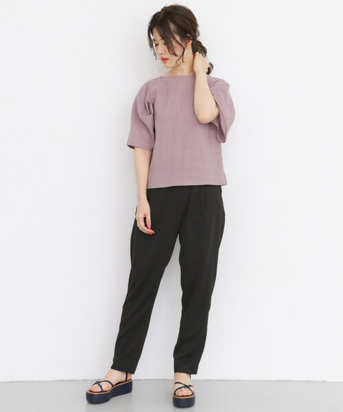 KBF（ケイビーエフ）の「ベルトラップ風テーパードパンツ（パンツ・レディース・DUSTY PINK/GREIGE/BLACK・one）」の4枚目の写真