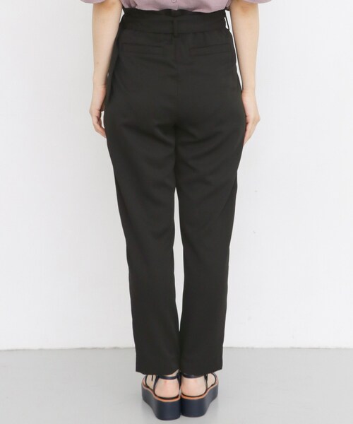 KBF（ケイビーエフ）の「ベルトラップ風テーパードパンツ（パンツ・レディース・DUSTY PINK/GREIGE/BLACK・one）」の9枚目の写真