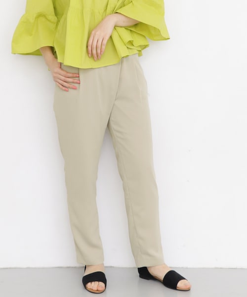 KBF（ケイビーエフ）の「ベルトラップ風テーパードパンツ（パンツ・レディース・DUSTY PINK/GREIGE/BLACK・one）」の3枚目の写真