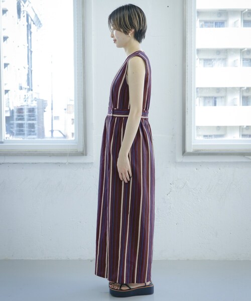 KBF（ケイビーエフ）の「ドビーストライプロングワンピース（ワンピース/ドレス・レディース・NATURAL/PLUM・one）」の8枚目の写真