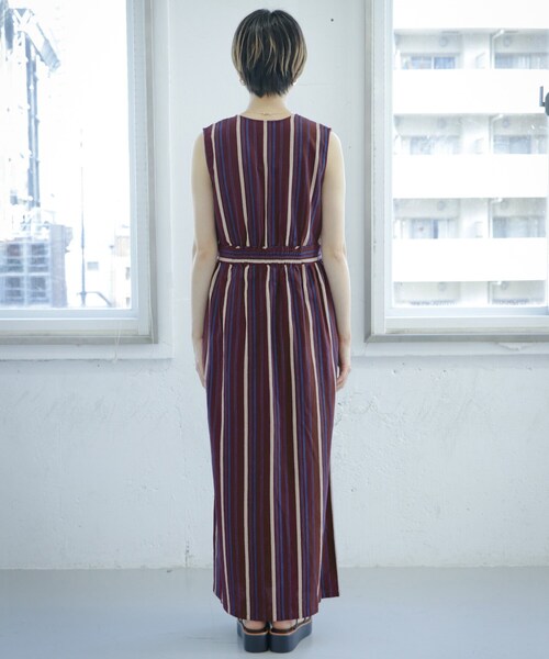 KBF（ケイビーエフ）の「ドビーストライプロングワンピース（ワンピース/ドレス・レディース・NATURAL/PLUM・one）」の9枚目の写真