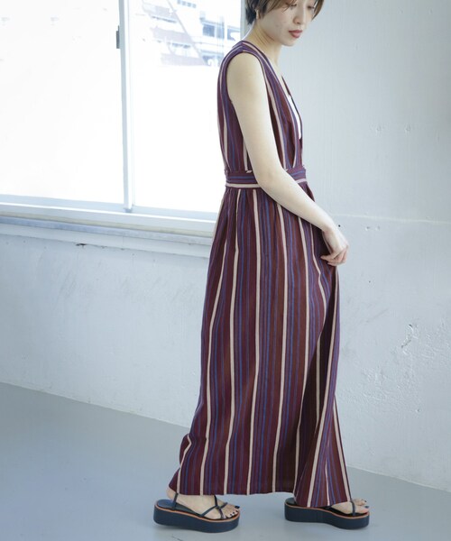 KBF（ケイビーエフ）の「ドビーストライプロングワンピース（ワンピース/ドレス・レディース・NATURAL/PLUM・one）」の6枚目の写真