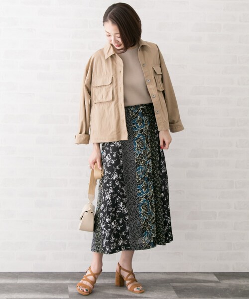 URBAN RESEARCH ROSSO WOMEN(アーバンリサーチ ロッソ)の「ボタニカルクレイジーパターンスカート(スカート・レディース・NAVY/BLACK・36/38)」の12枚目の写真