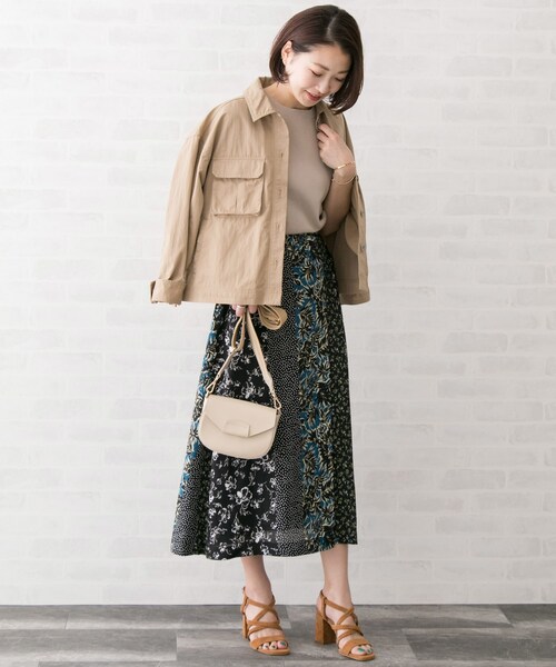 URBAN RESEARCH ROSSO WOMEN(アーバンリサーチ ロッソ)の「ボタニカルクレイジーパターンスカート(スカート・レディース・NAVY/BLACK・36/38)」の13枚目の写真