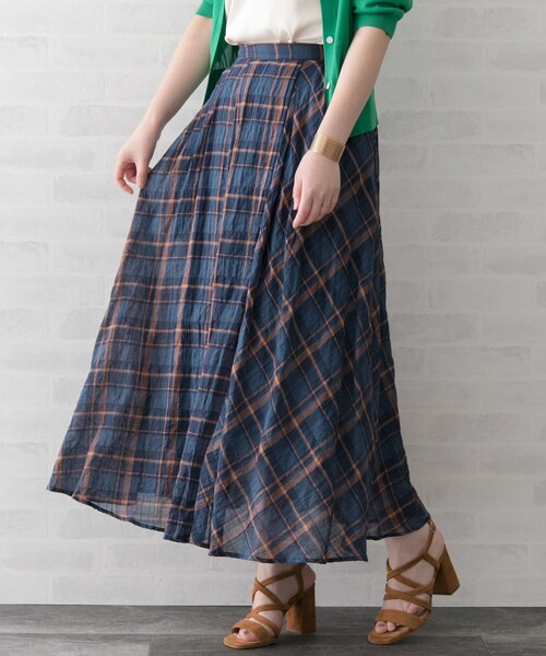 URBAN RESEARCH ROSSO WOMEN（アーバンリサーチ　ロッソ）の「アシメチェックマキシスカート（スカート・レディース・CHARCOAL/NAVY/YELLOW・FREE）」の11枚目の写真