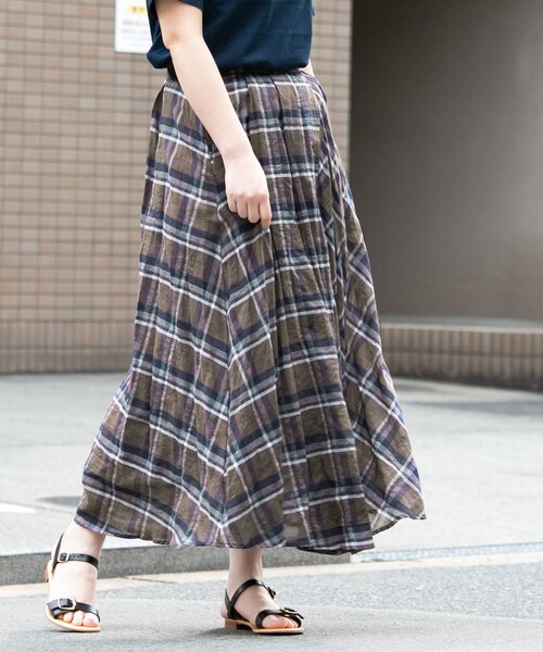 URBAN RESEARCH ROSSO WOMEN（アーバンリサーチ　ロッソ）の「アシメチェックマキシスカート（スカート・レディース・CHARCOAL/NAVY/YELLOW・FREE）」の5枚目の写真