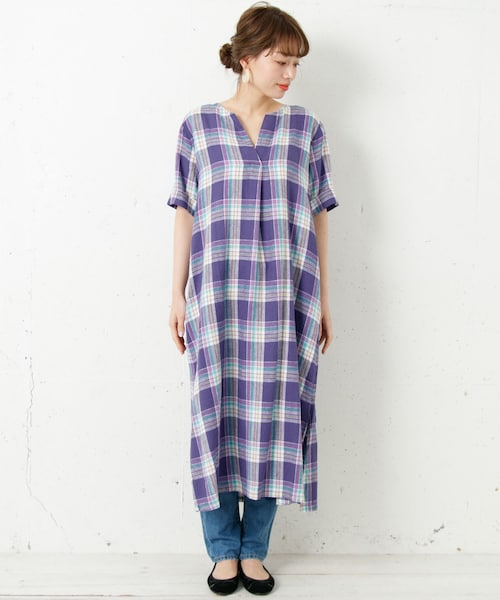 URBAN RESEARCH Sonny Label(アーバンリサーチサニーレーベル)の「リネンチェックスキッパーマキシワンピース(ワンピース/ドレス・レディース・パープル/ベージュ/オフ・FREE)」の10枚目の写真
