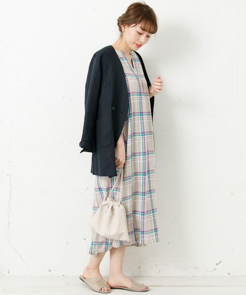 URBAN RESEARCH Sonny Label(アーバンリサーチサニーレーベル)の「リネンチェックスキッパーマキシワンピース(ワンピース/ドレス・レディース・パープル/ベージュ/オフ・FREE)」の7枚目の写真