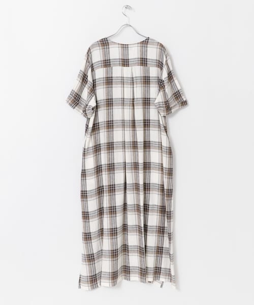 URBAN RESEARCH Sonny Label(アーバンリサーチサニーレーベル)の「リネンチェックスキッパーマキシワンピース(ワンピース/ドレス・レディース・パープル/ベージュ/オフ・FREE)」の19枚目の写真
