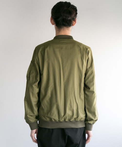 URBAN RESEARCH（アーバンリサーチ）の「MA-1（ジャケット/アウター・メンズ・KHAKI/NAVY・M/L）」の9枚目の写真
