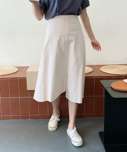 DHOLIC（ディーホリック）の「スリットフレアコットンスカート（スカート・レディース・レッド/ブルー/ベージュ/ピンク・FREE）」の2枚目の写真